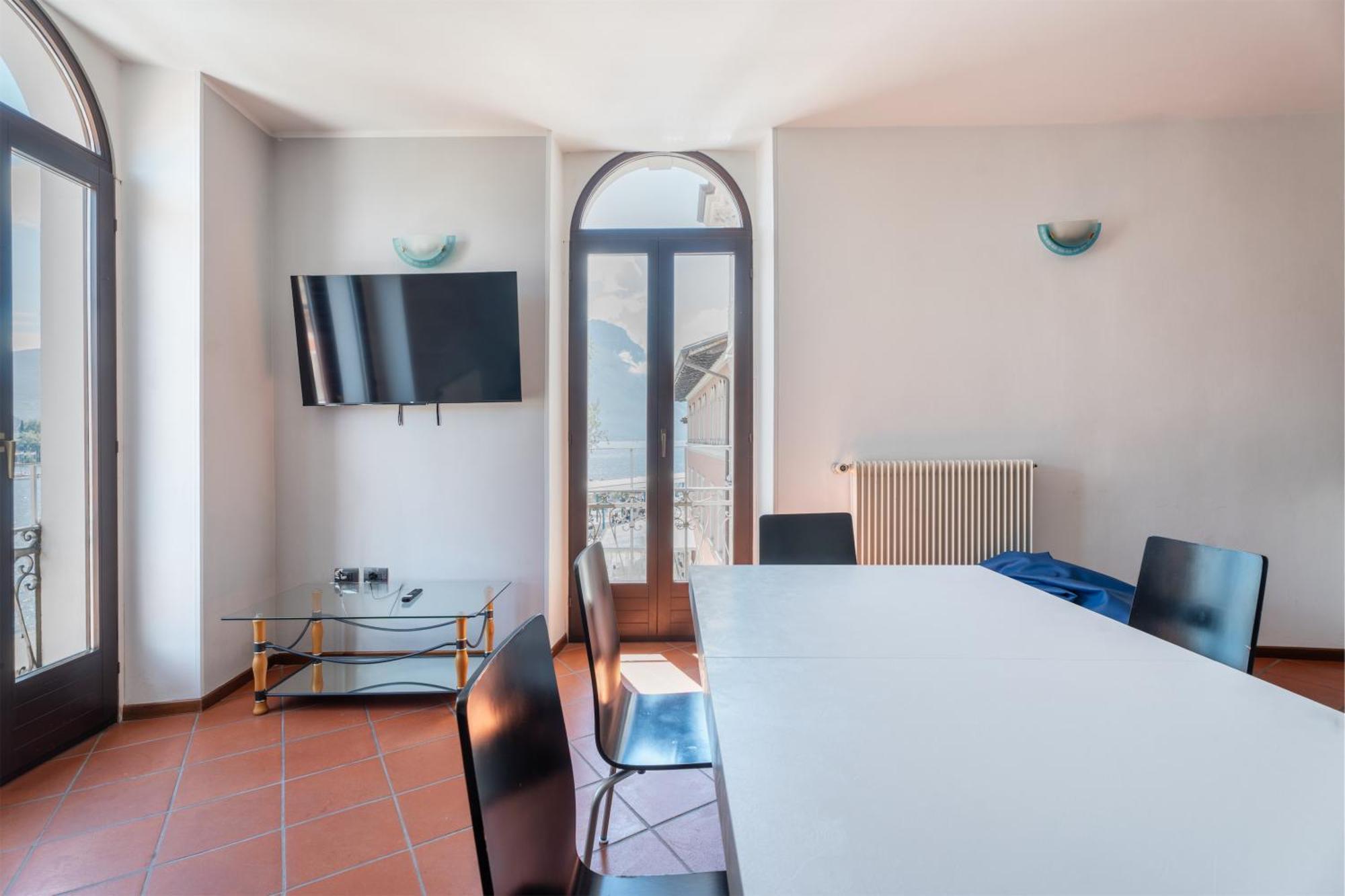 Casa La Torre, The View On The Lake Riva del Garda Esterno foto